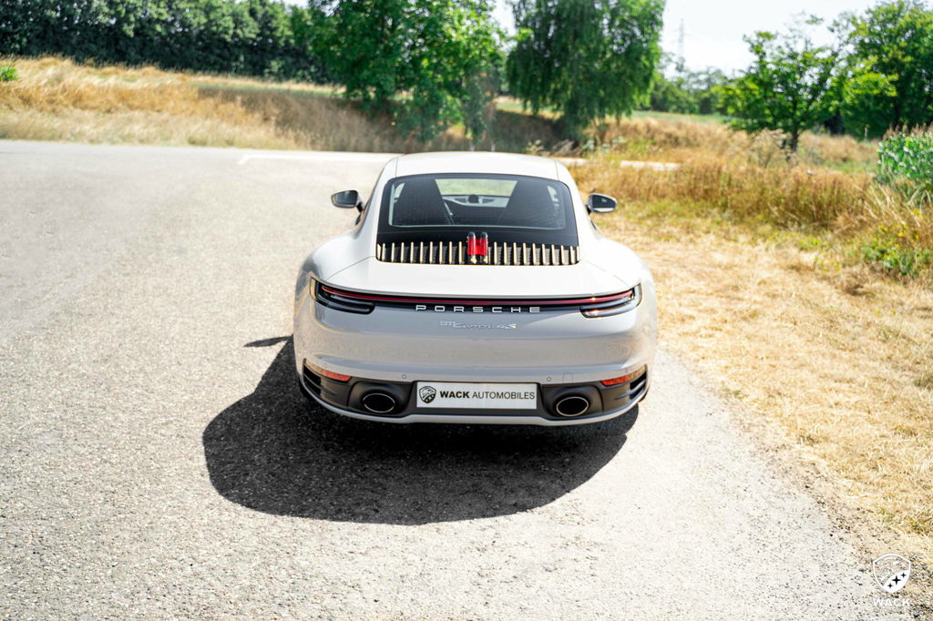 Porsche 992 Carrera 4S