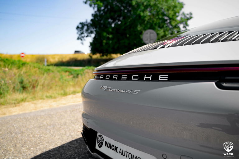 Porsche 992 Carrera 4S