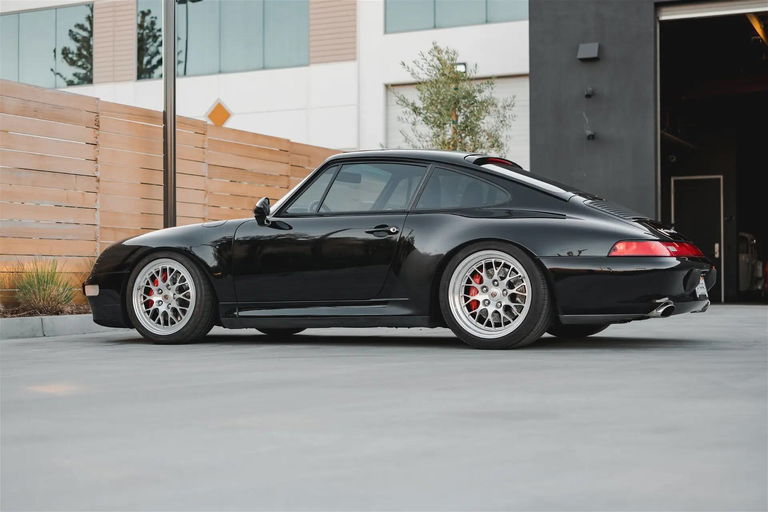 Porsche 993 Carrera 4S
