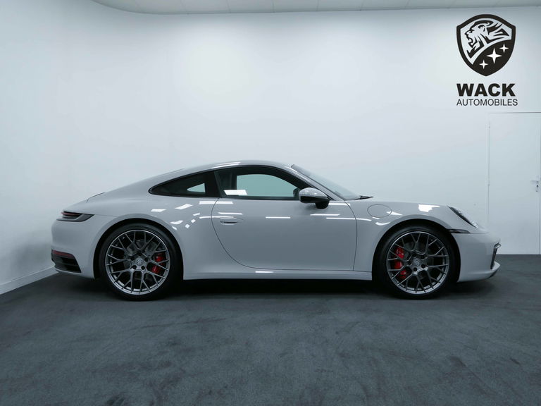 Porsche 992 Carrera 4S