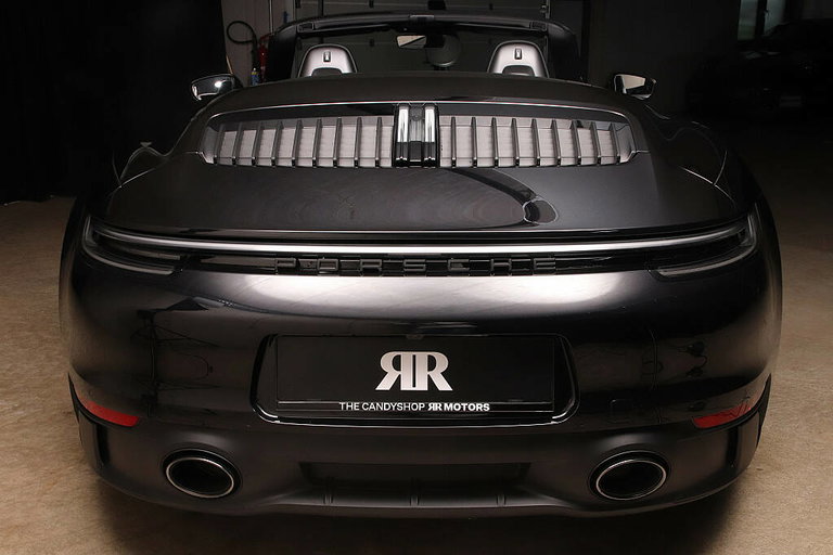 Porsche 992 Carrera 4 GTS