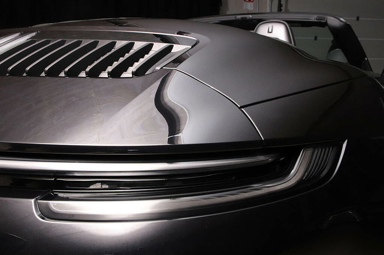 Porsche 992 Carrera 4 GTS