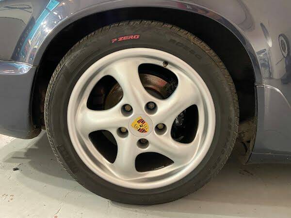 Porsche 964 Carrera 4