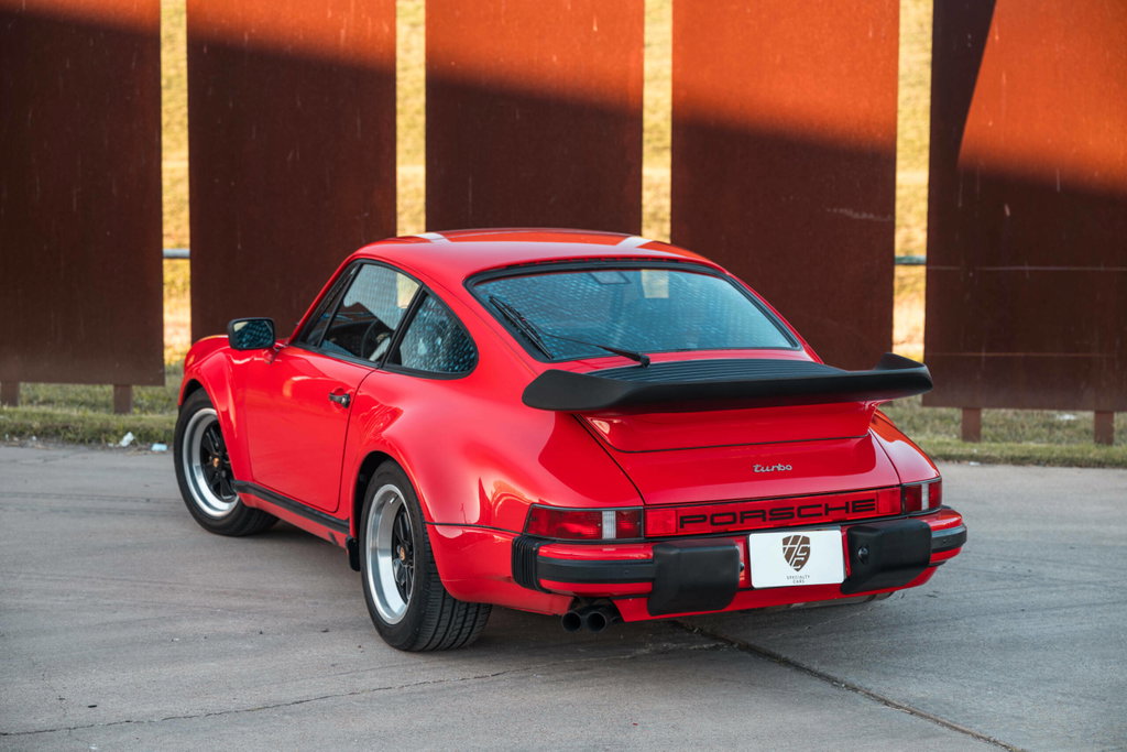 Porsche 911 Turbo 3.3 (US)