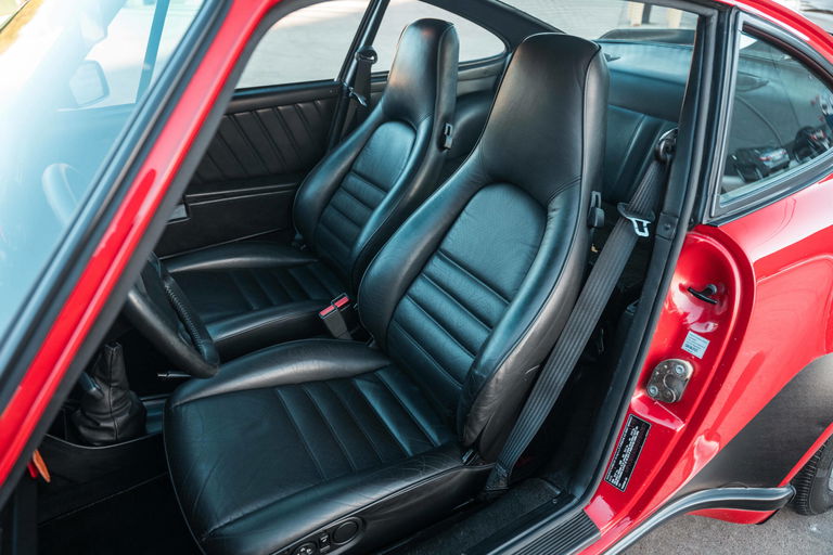 Porsche 911 Turbo 3.3 (US)