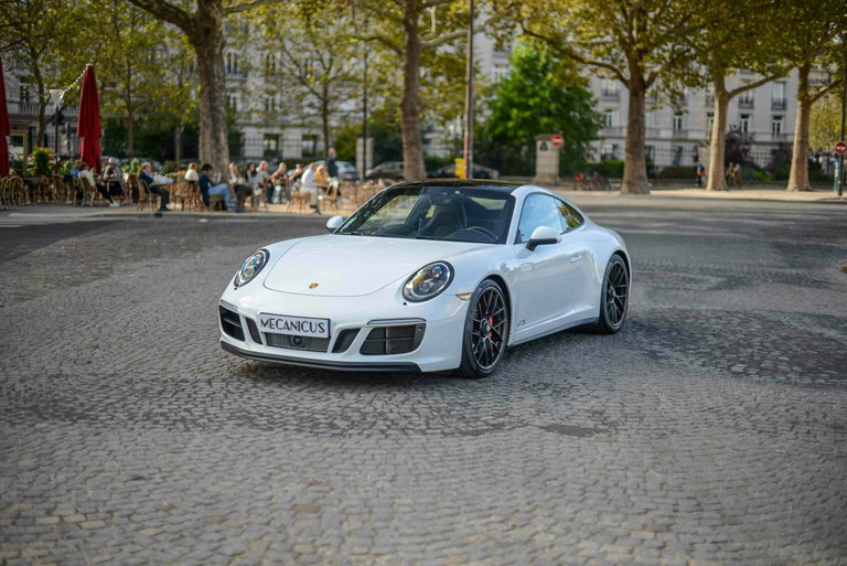 Porsche 991.2 Carrera 4 GTS