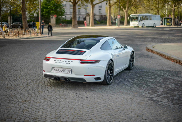Porsche 991.2 Carrera 4 GTS