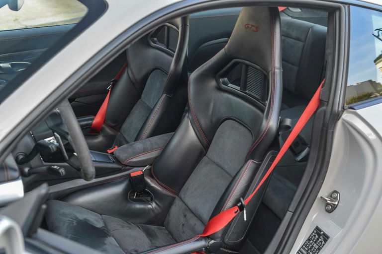 Porsche 991.2 Carrera GTS