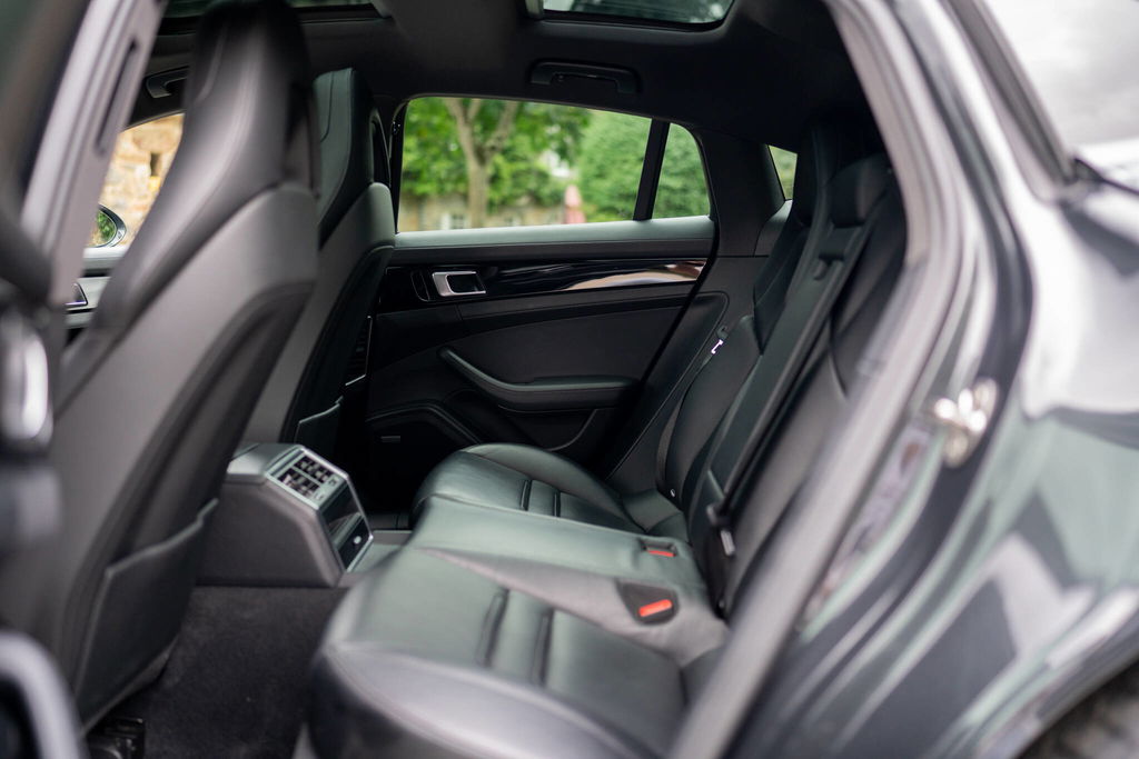 Porsche Panamera 4 E-Hybrid