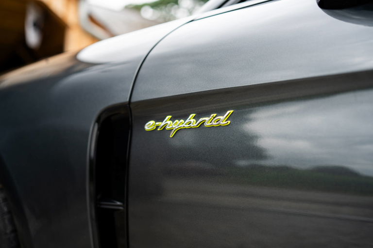 Porsche Panamera 4 E-Hybrid