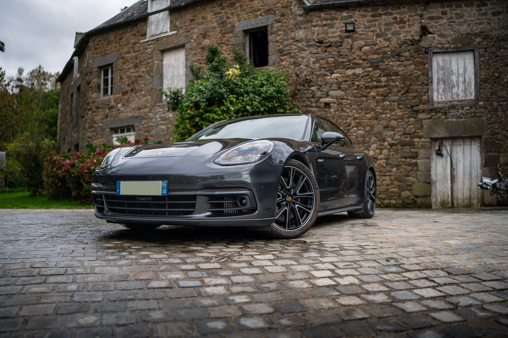 Porsche Panamera 4 E-Hybrid