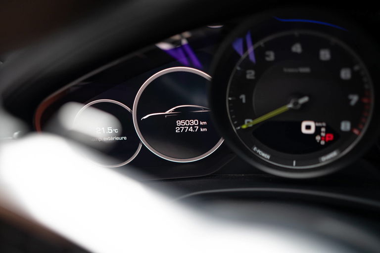 Porsche Panamera 4 E-Hybrid