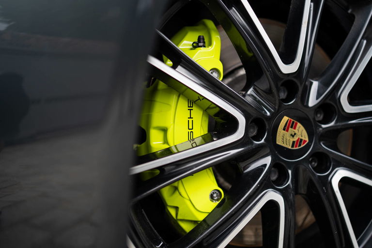 Porsche Panamera 4 E-Hybrid