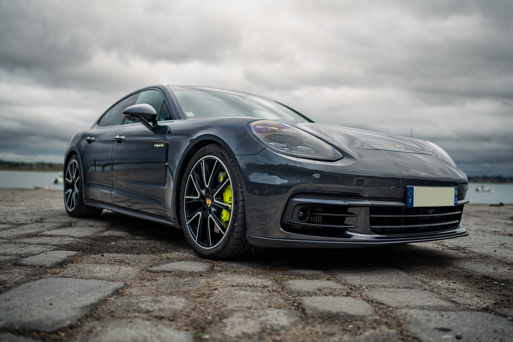Porsche Panamera 4 E-Hybrid