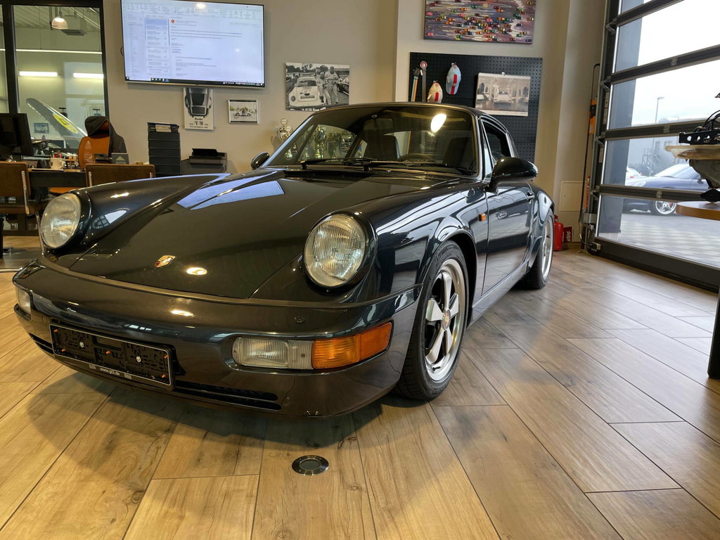 Porsche 964 Carrera 4