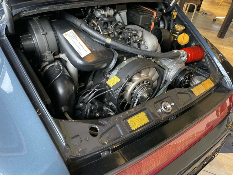 Porsche 964 Carrera 4