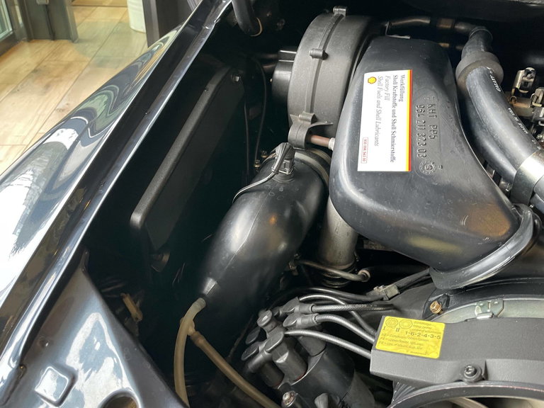 Porsche 964 Carrera 4