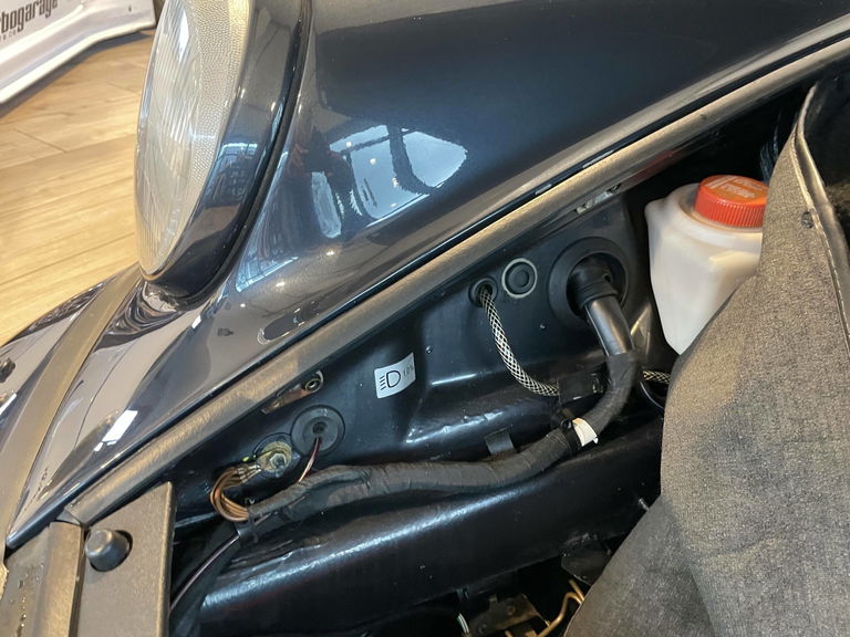 Porsche 964 Carrera 4