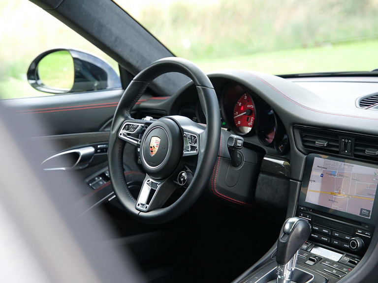 Porsche 991.2 Carrera 4 GTS