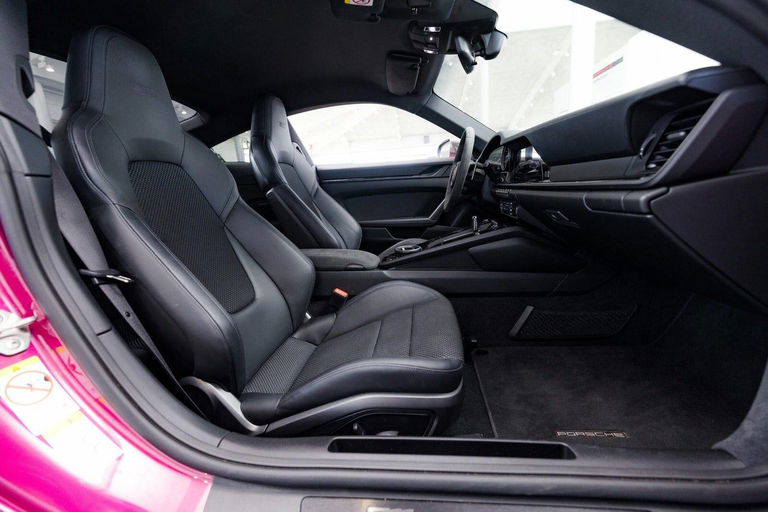 Porsche 992 Carrera T