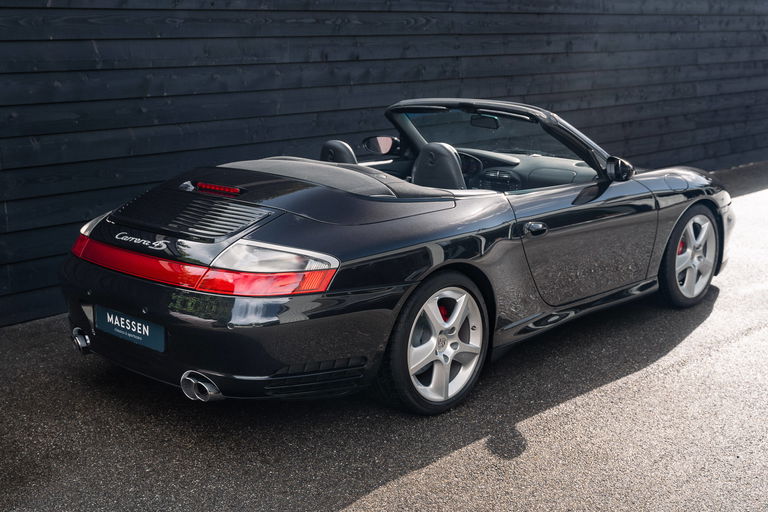 Porsche 996 Carrera 4S