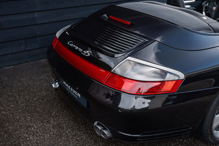 Porsche 996 Carrera 4S