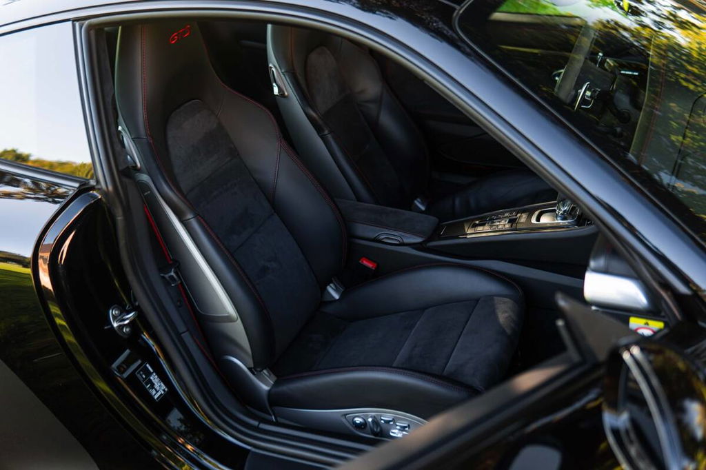 Porsche 991 Carrera GTS