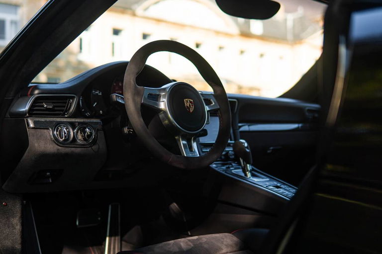 Porsche 991 Carrera GTS