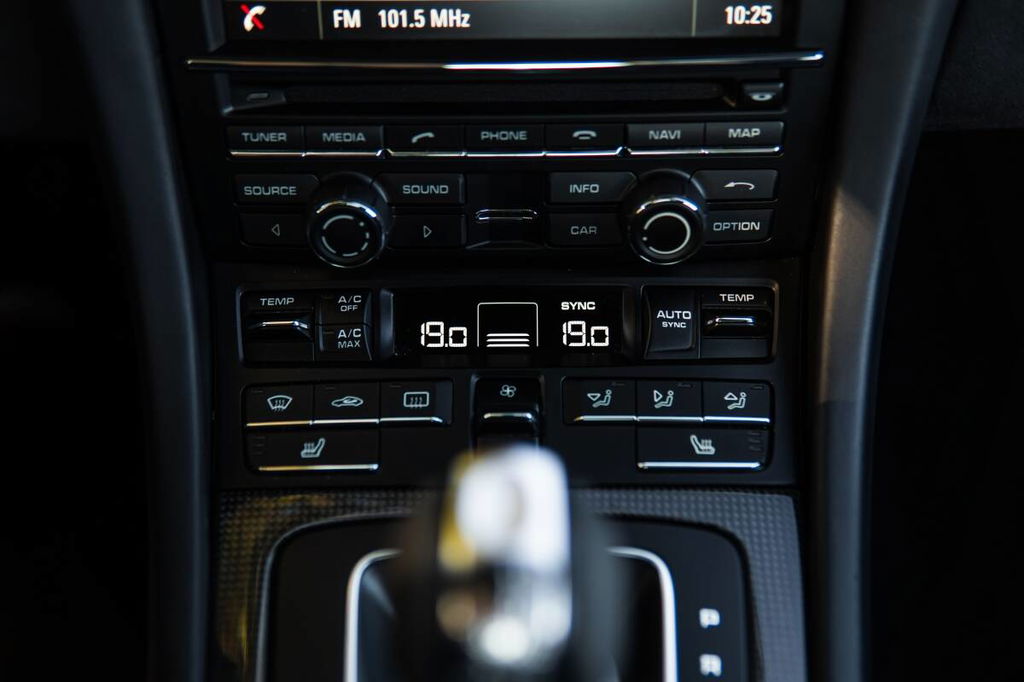 Porsche 991 Carrera GTS