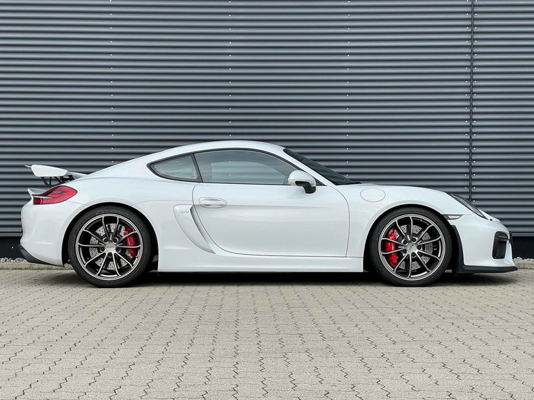 Porsche 981 Cayman GT4