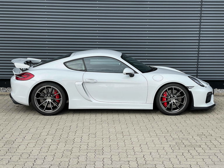 Porsche 981 Cayman GT4