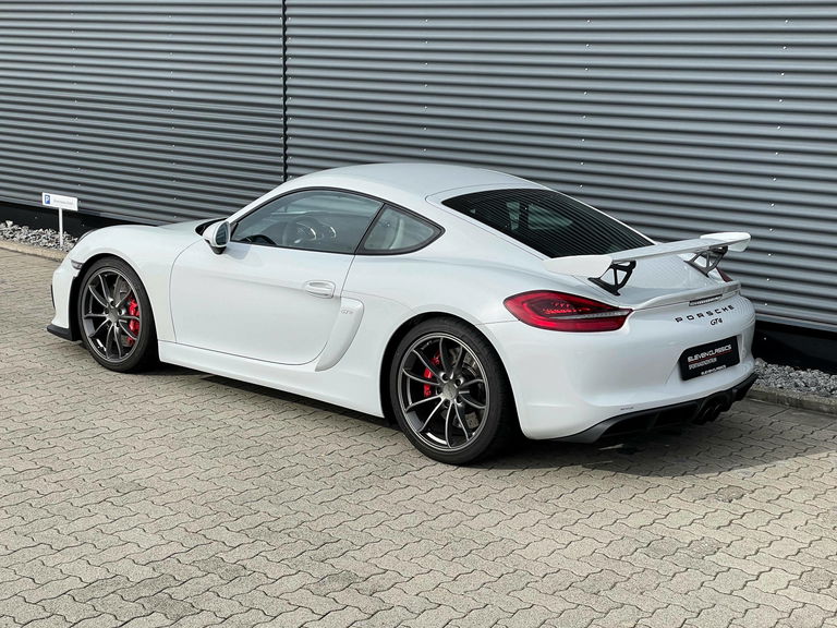 Porsche 981 Cayman GT4