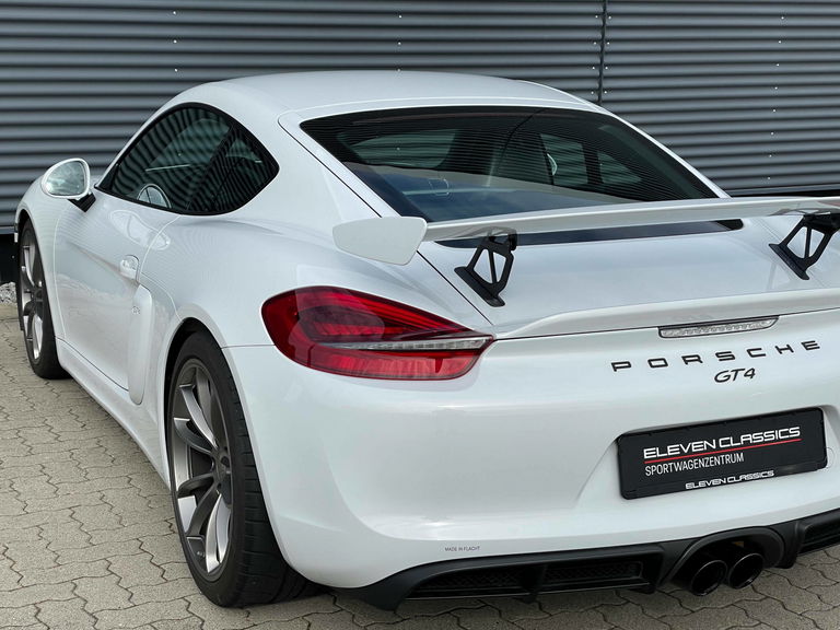 Porsche 981 Cayman GT4