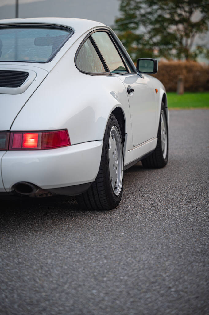 Porsche 964 Carrera 4
