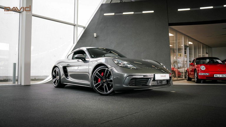 Porsche 718 Cayman S