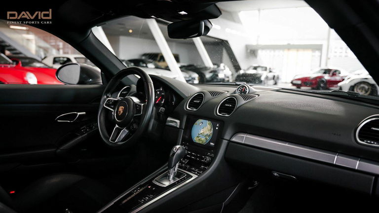 Porsche 718 Cayman S