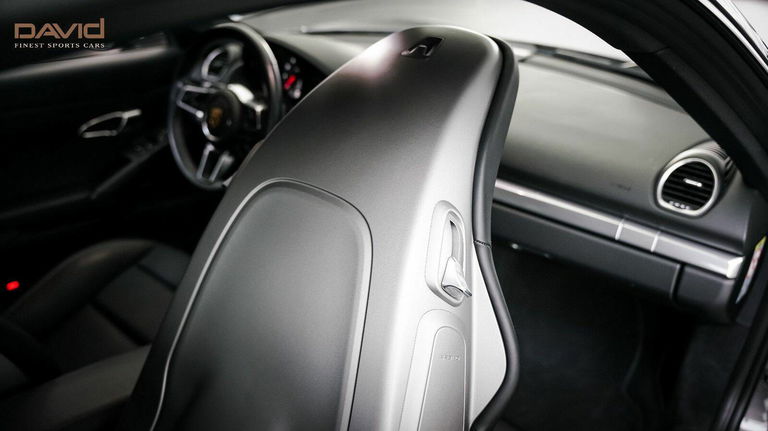 Porsche 718 Cayman S