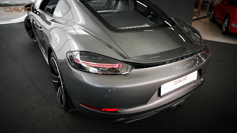 Porsche 718 Cayman S