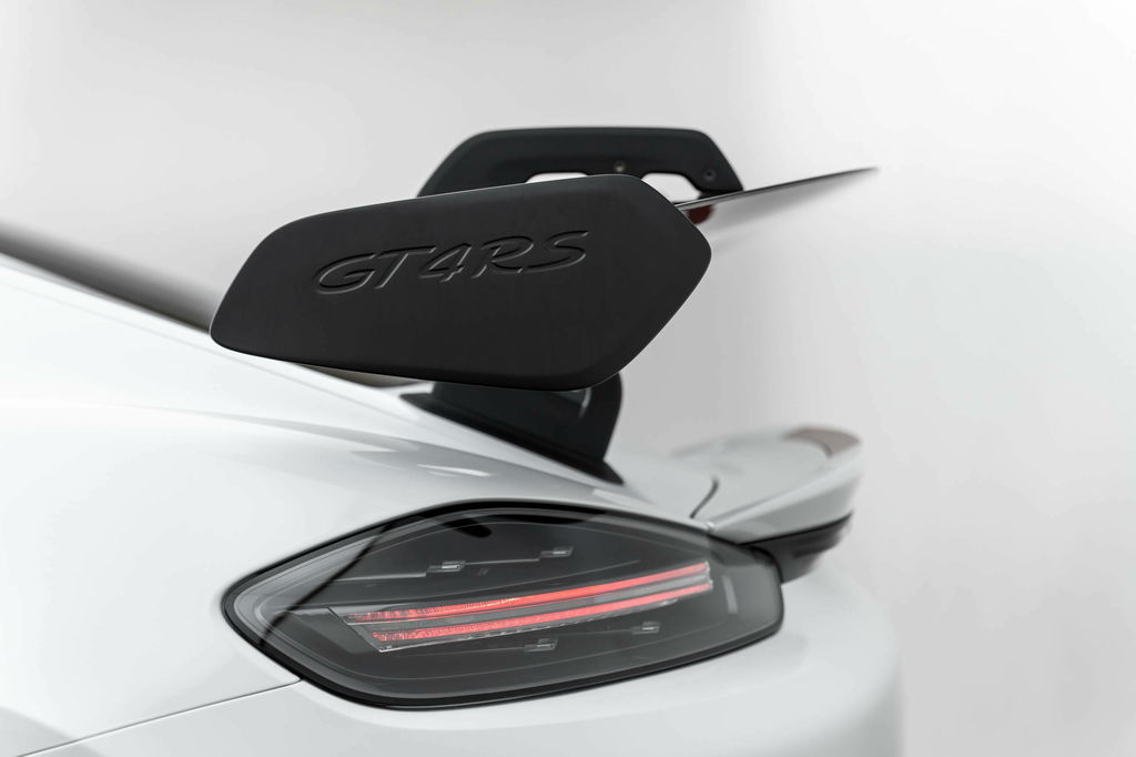 Porsche 718 Cayman GT4 RS