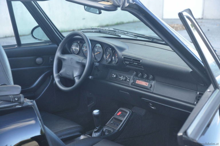 Porsche 993 Carrera 4