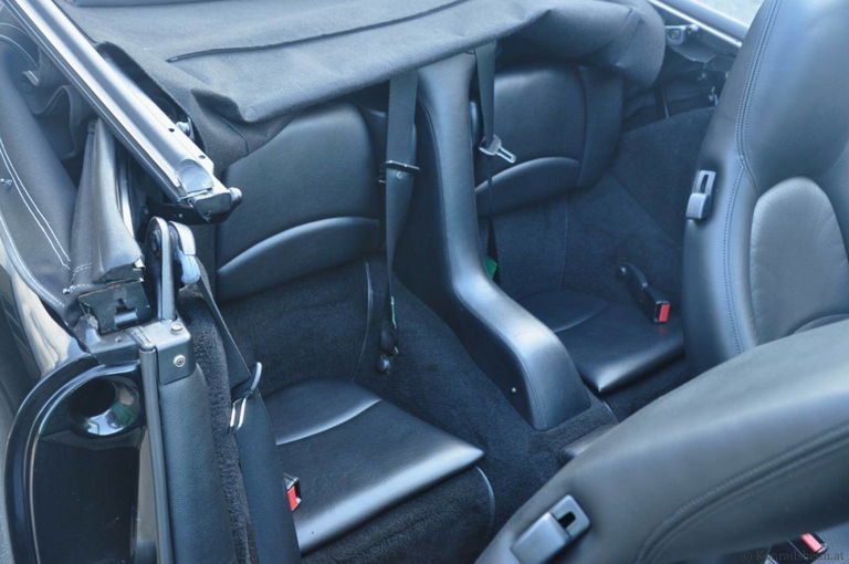 Porsche 993 Carrera 4