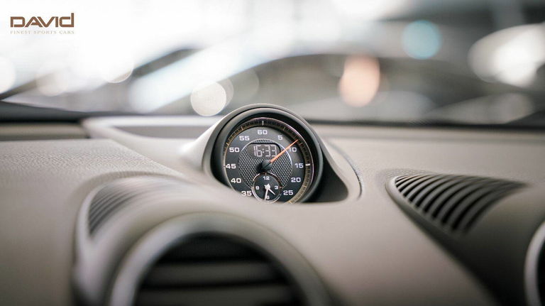 Porsche 718 Cayman GT4 RS