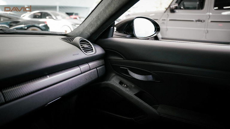 Porsche 718 Cayman GT4 RS