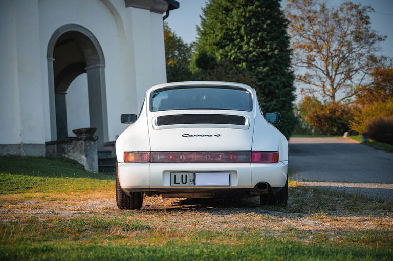 Porsche 964 Carrera 4