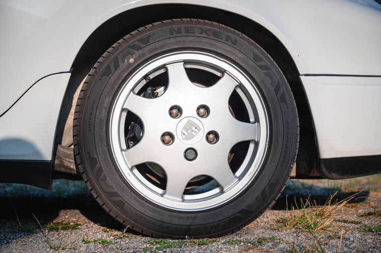 Porsche 964 Carrera 4