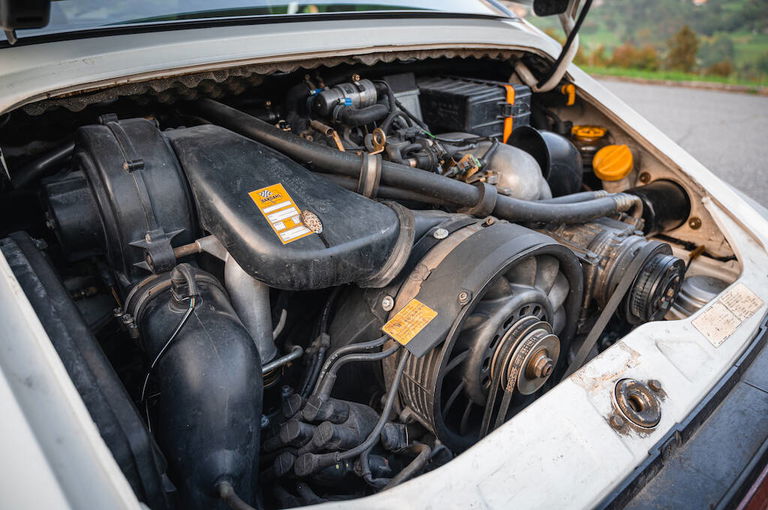 Porsche 964 Carrera 4