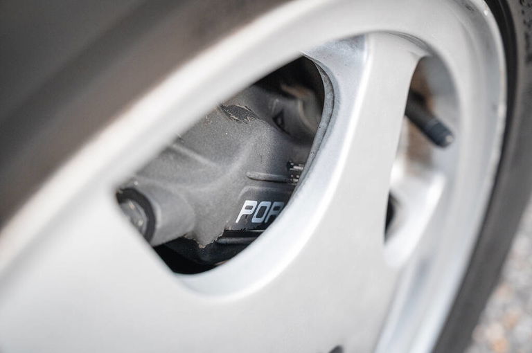 Porsche 964 Carrera 4