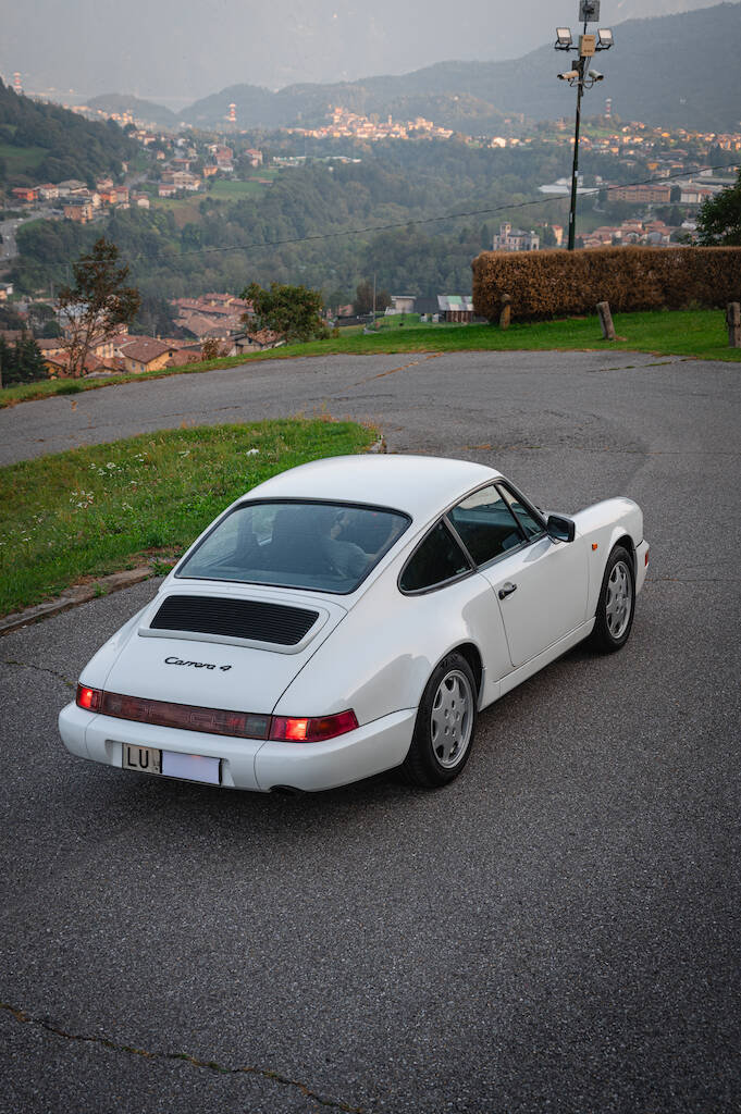 Porsche 964 Carrera 4