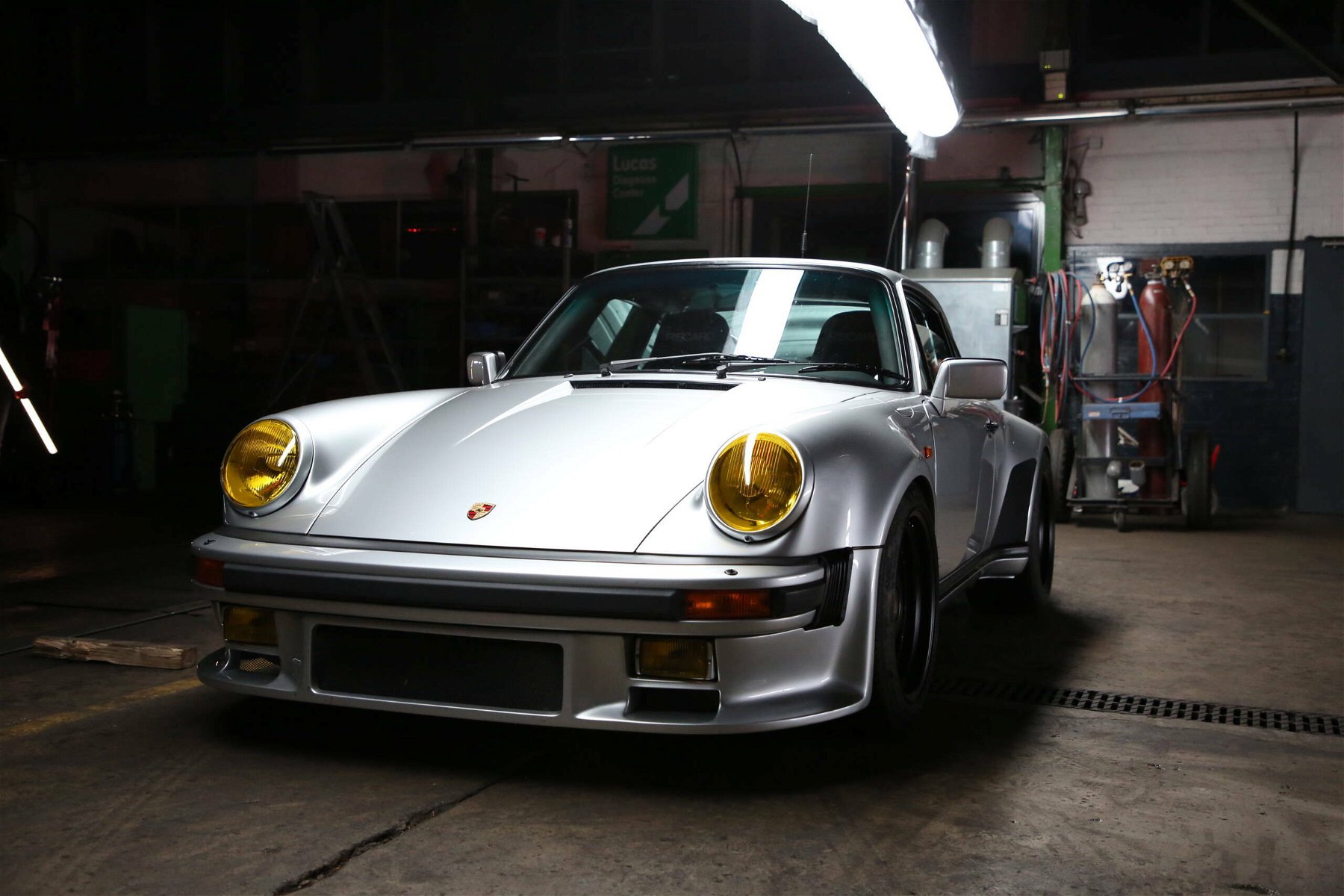 The most exciting Porsches of the past with the quality of today -  Turbogarage -  - Magazine