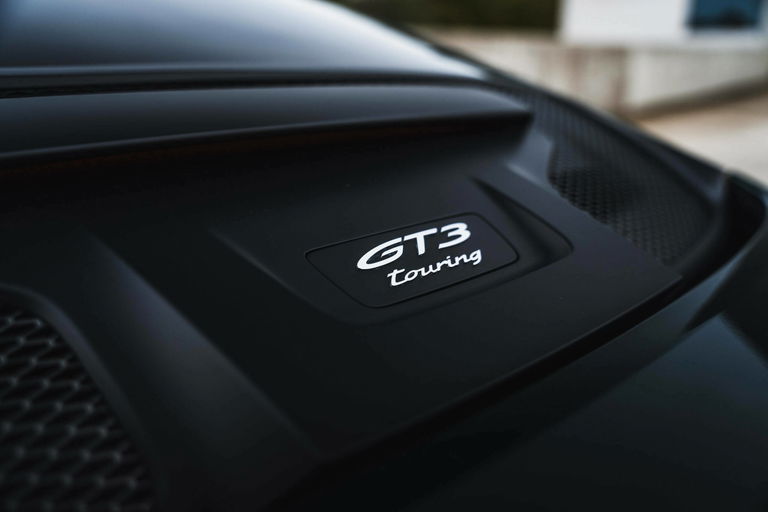 Porsche 992 GT3 Touring